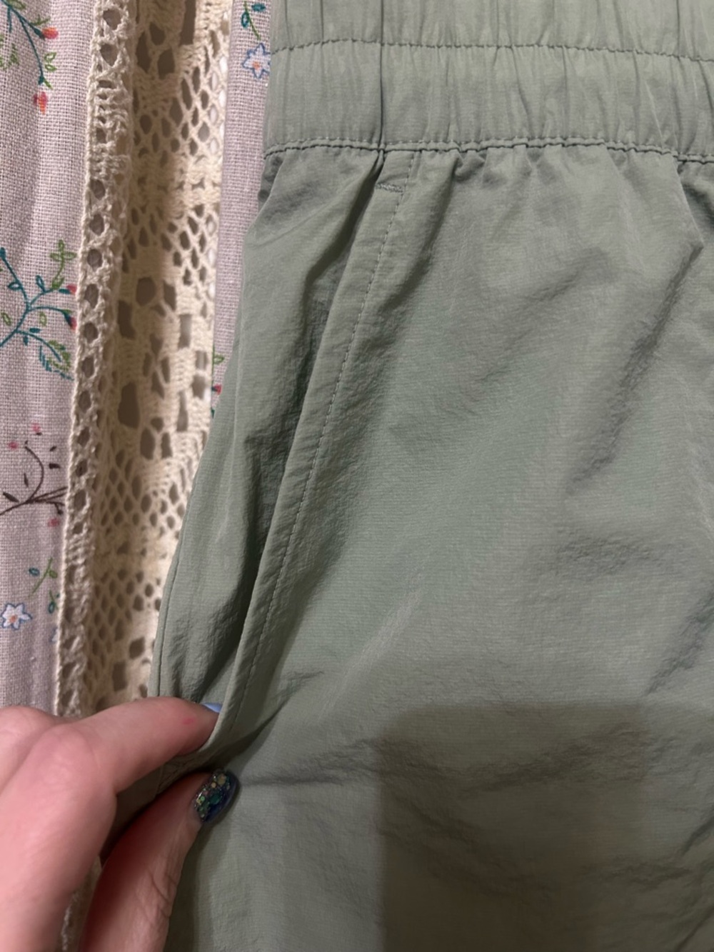 2/$28 Columbia Boundless Trek Shorts Women’s Small Sage Green Pull On 7” EUC - Picture 4 of 6